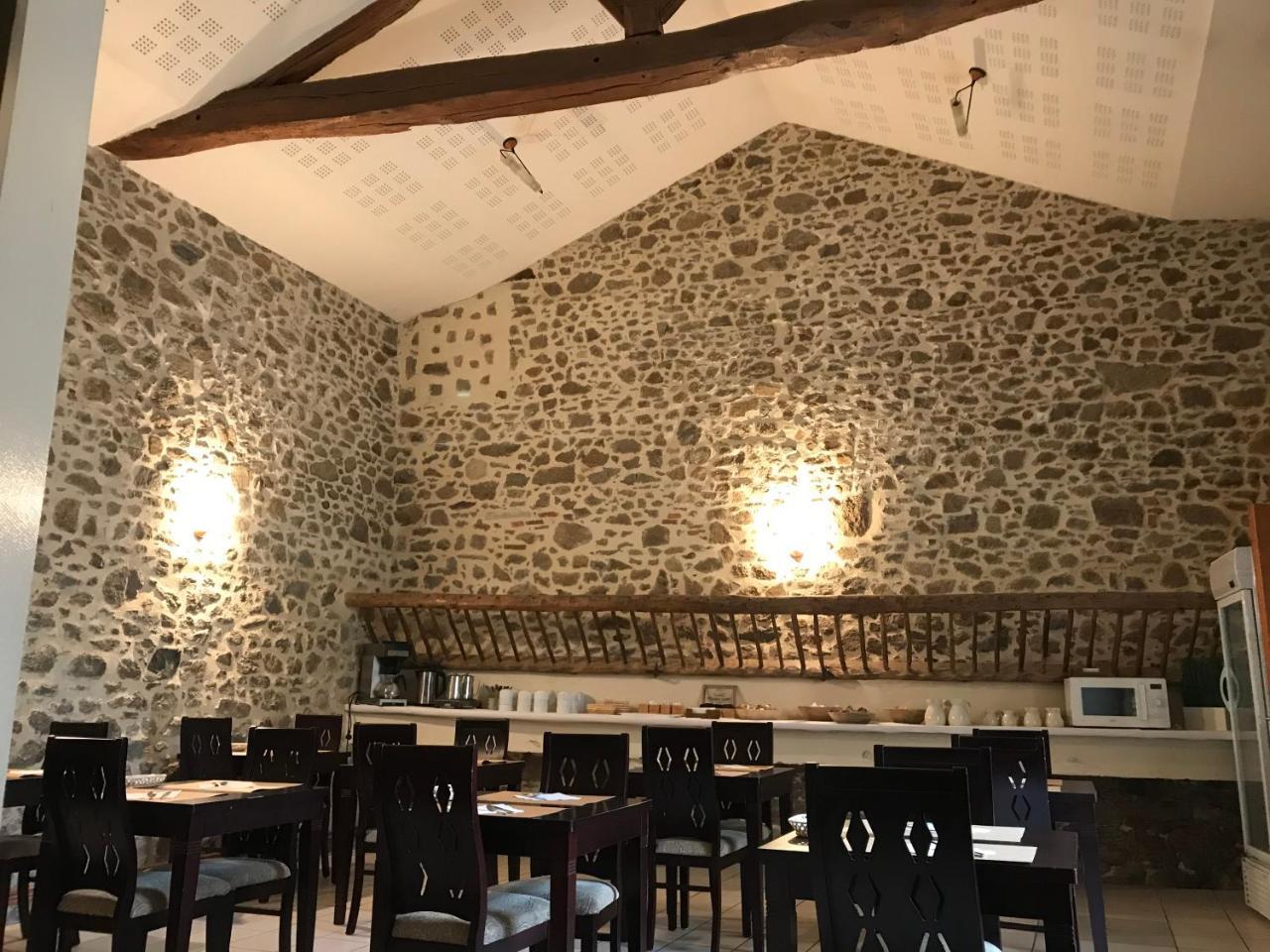 Hotel La Boule D'Or Pouzauges Esterno foto